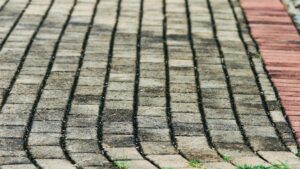 Térkő tisztítás árak és öntözőrendszer Nyíregyháza